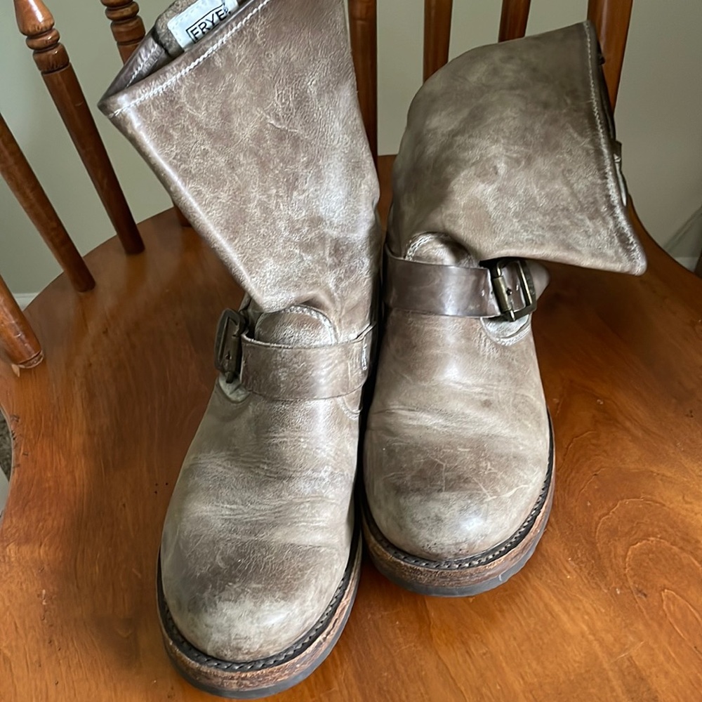 Frye Engineer All Leather Gray Boot W 7.5
